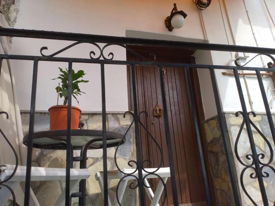 Athena'S Guest House Stagiates Esterno foto